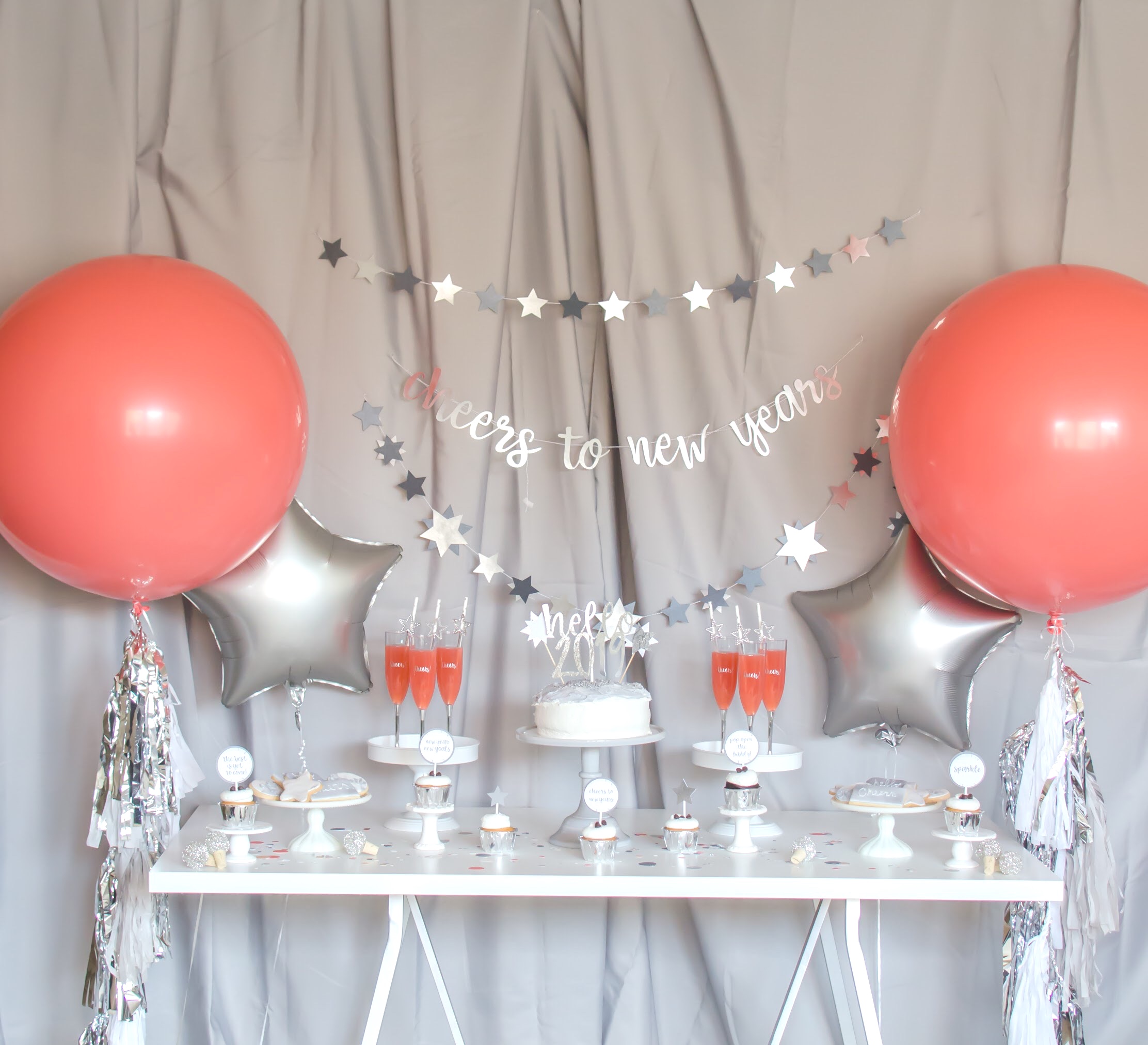 A Living Coral New Year's Eve Bash — Mint Event Design