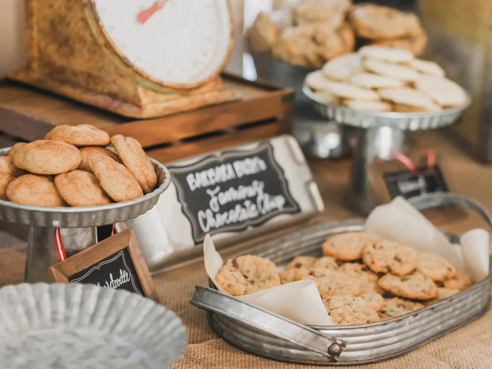 Best Cookie Table Display Ideas 2023 AtOnce