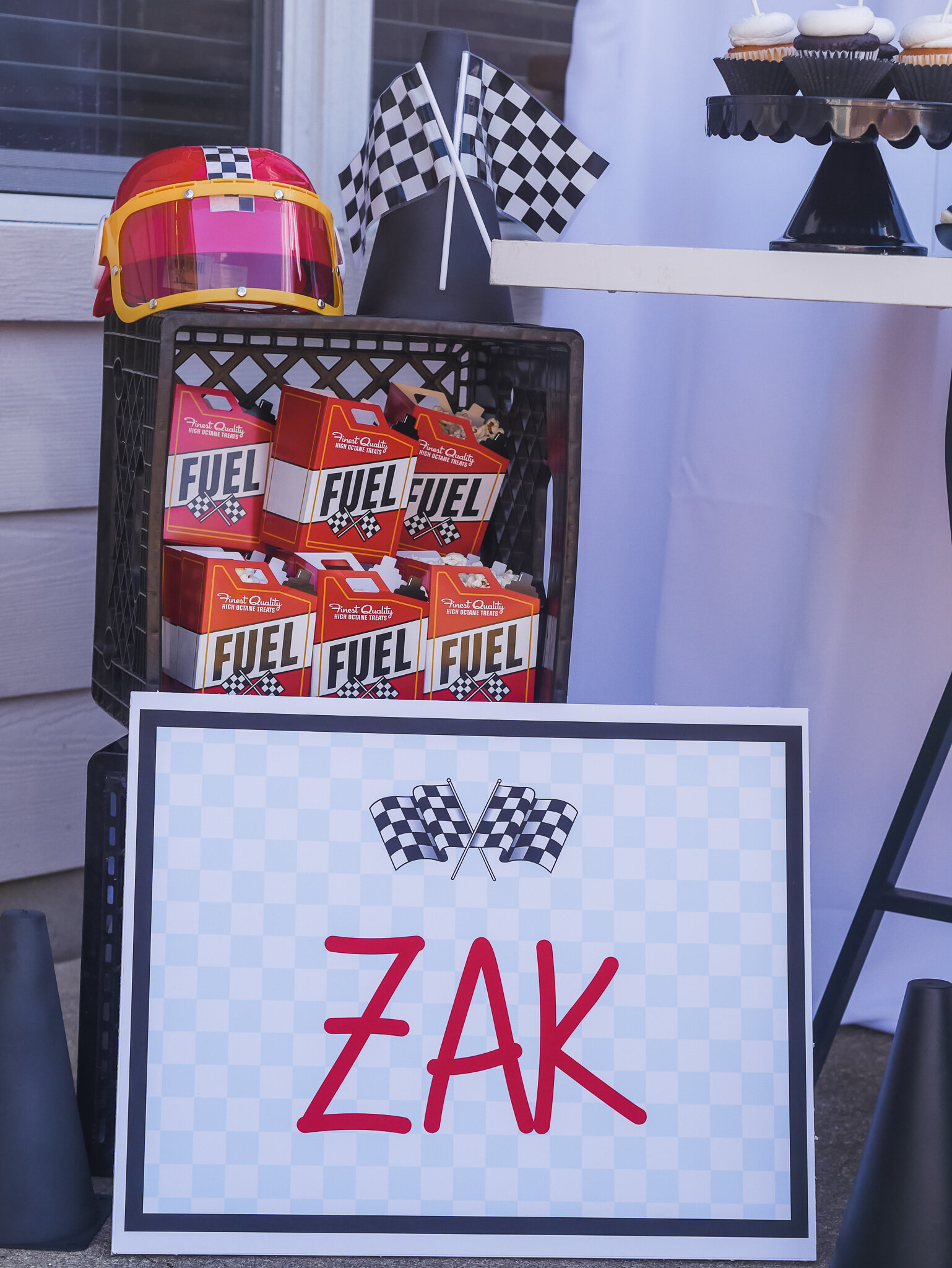 Snack Ideas for kids parties - see all the best race car themed birthday party ideas on Mint Event Design www.minteventdesign.com 