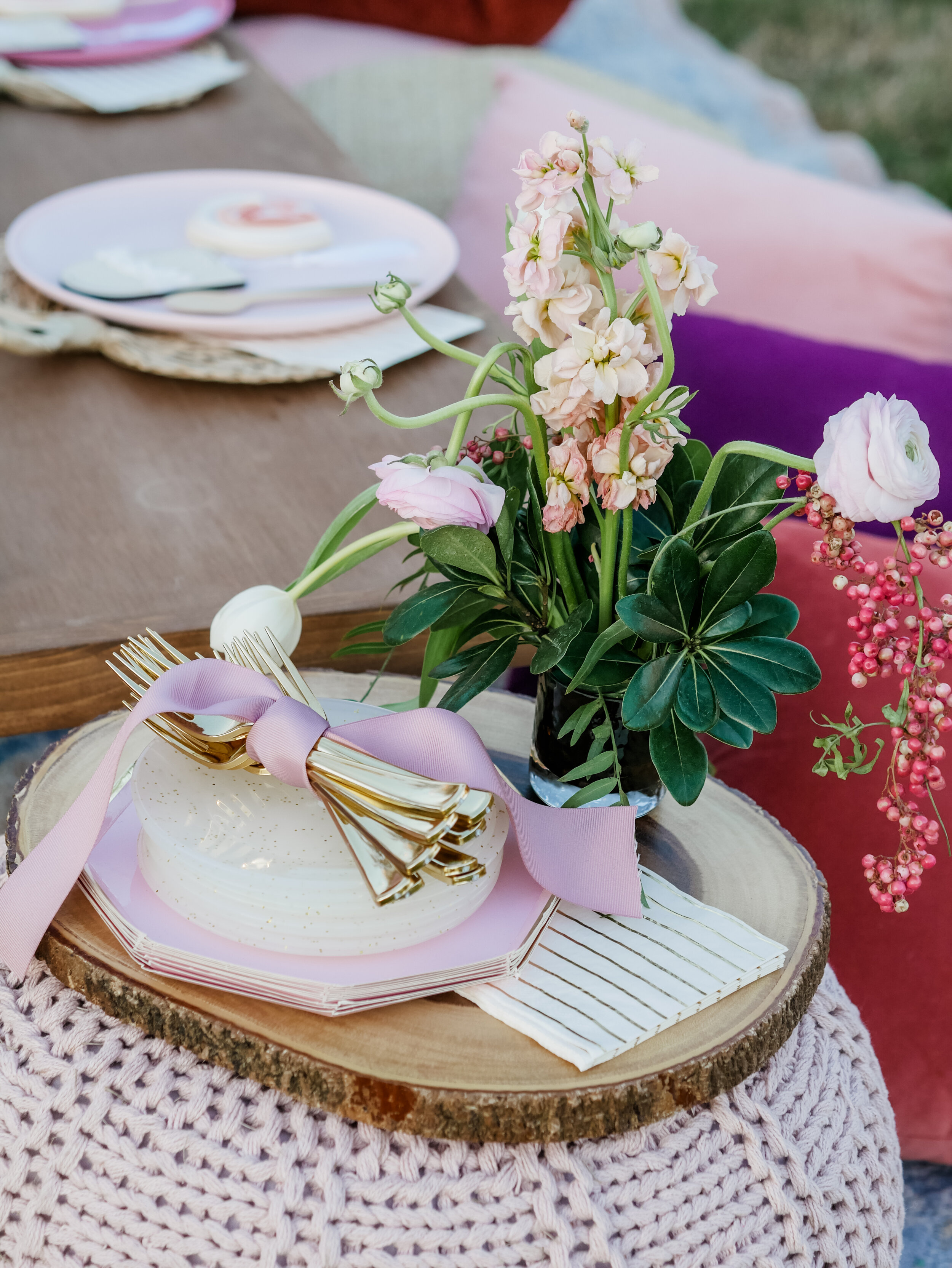  Boho Chic Table Setting for a luxury backyard Glamping experience - with large rentable tent and picnic area from MINT Event Design in Austin, TX! Perfect for teen slumber parties, birthday parties, or bachelorette parties. See how event designer Ca