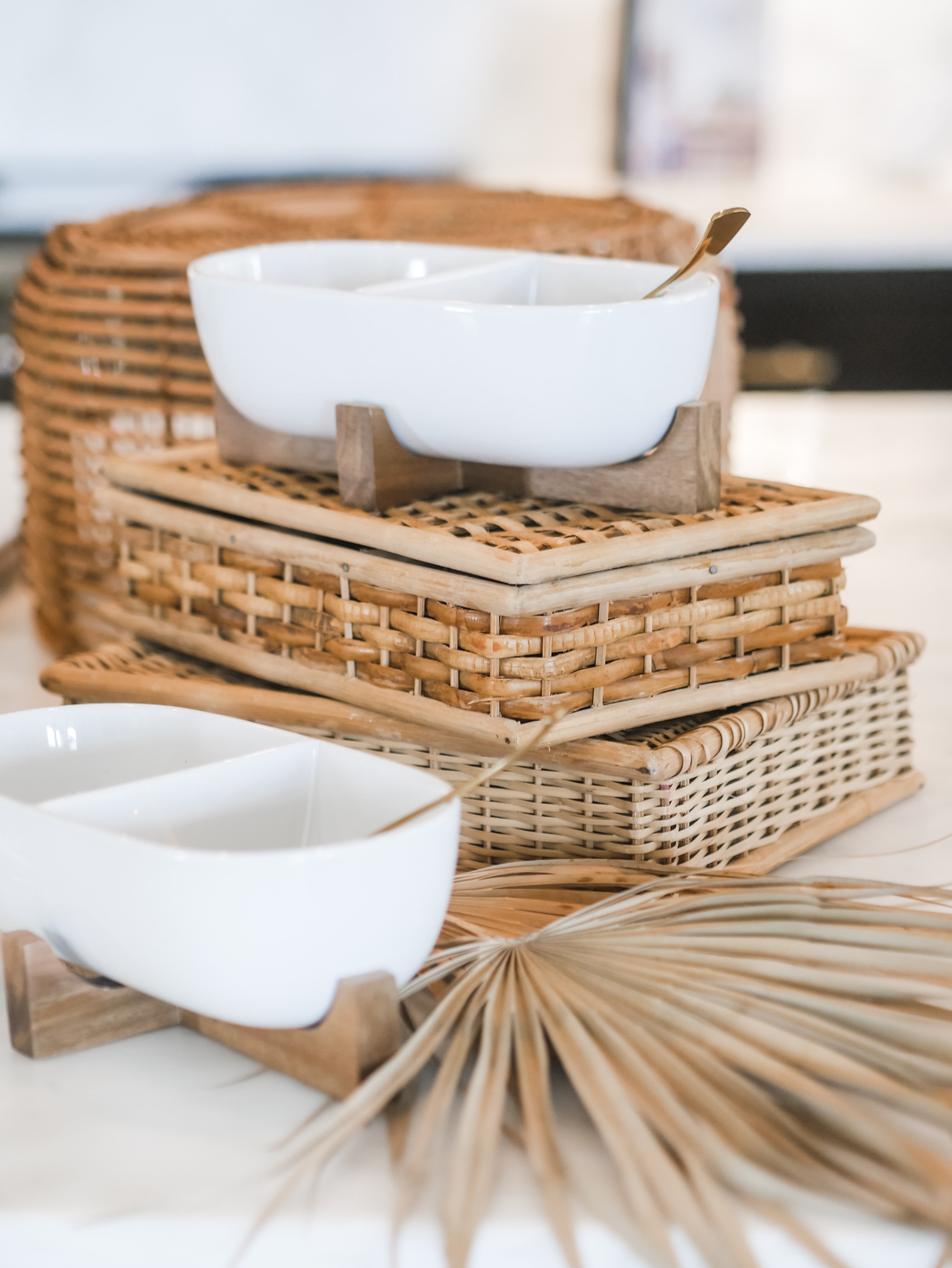  Elegant food containers - Host a stylish and relaxed Tulum beach-inspired Baby Shower with these ideas for food bar, drink station, picnic style seating, decor and more from event designer Carolina of MINT Event Design in Austin, Texas. Get details 