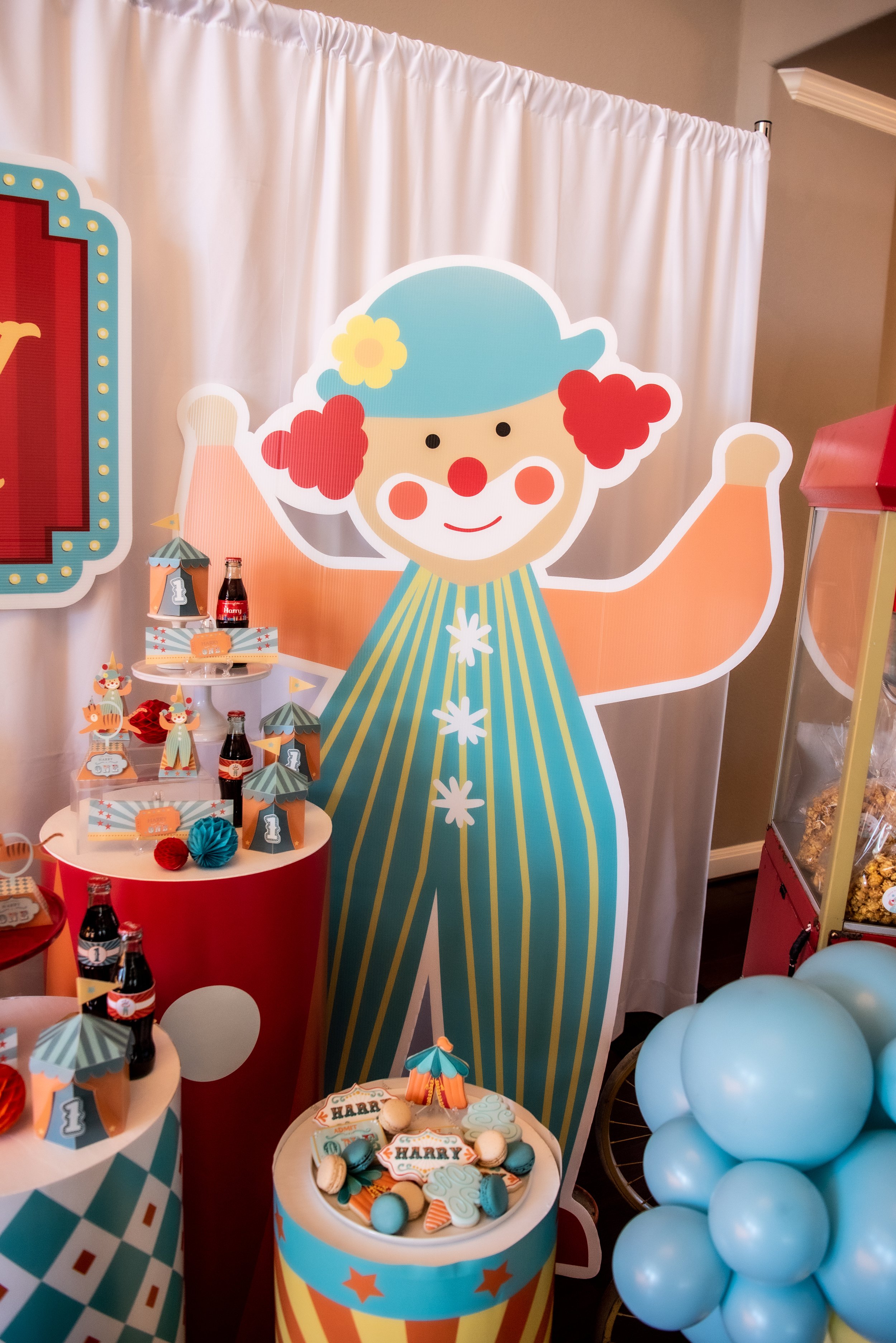 Carnival or circus themed birthday giant cute clown cardboard cutout. Party details at www.minteventdesign.com!