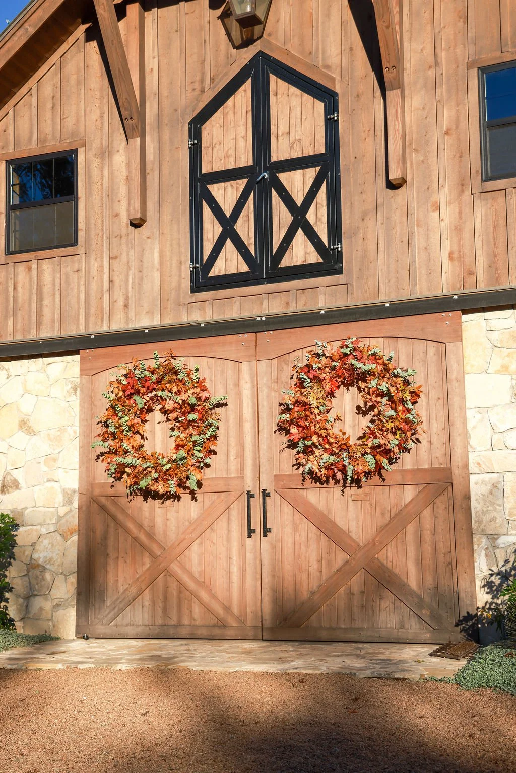 fall-barn-wreaths.jpg