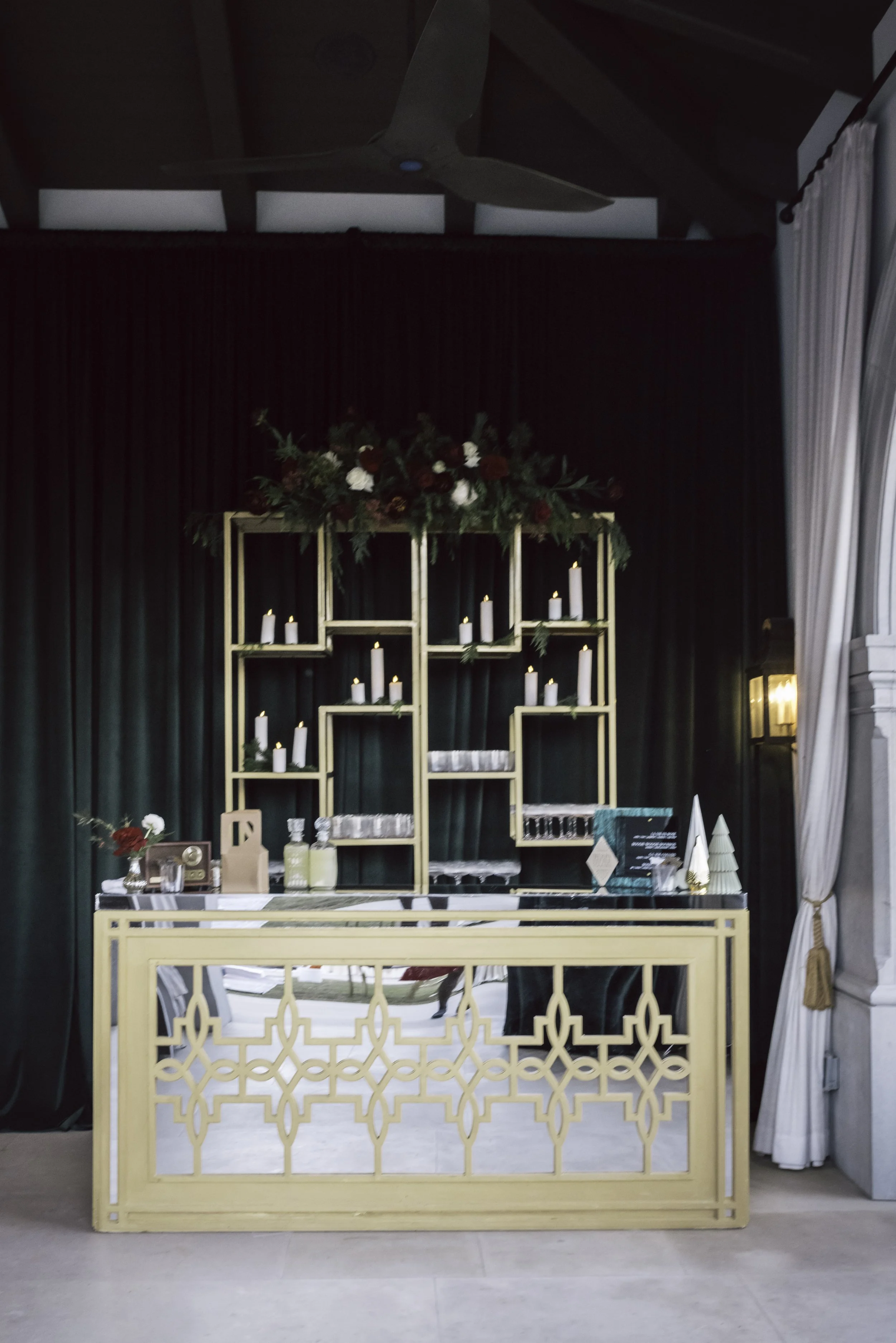 holiday-event-bar-set-up