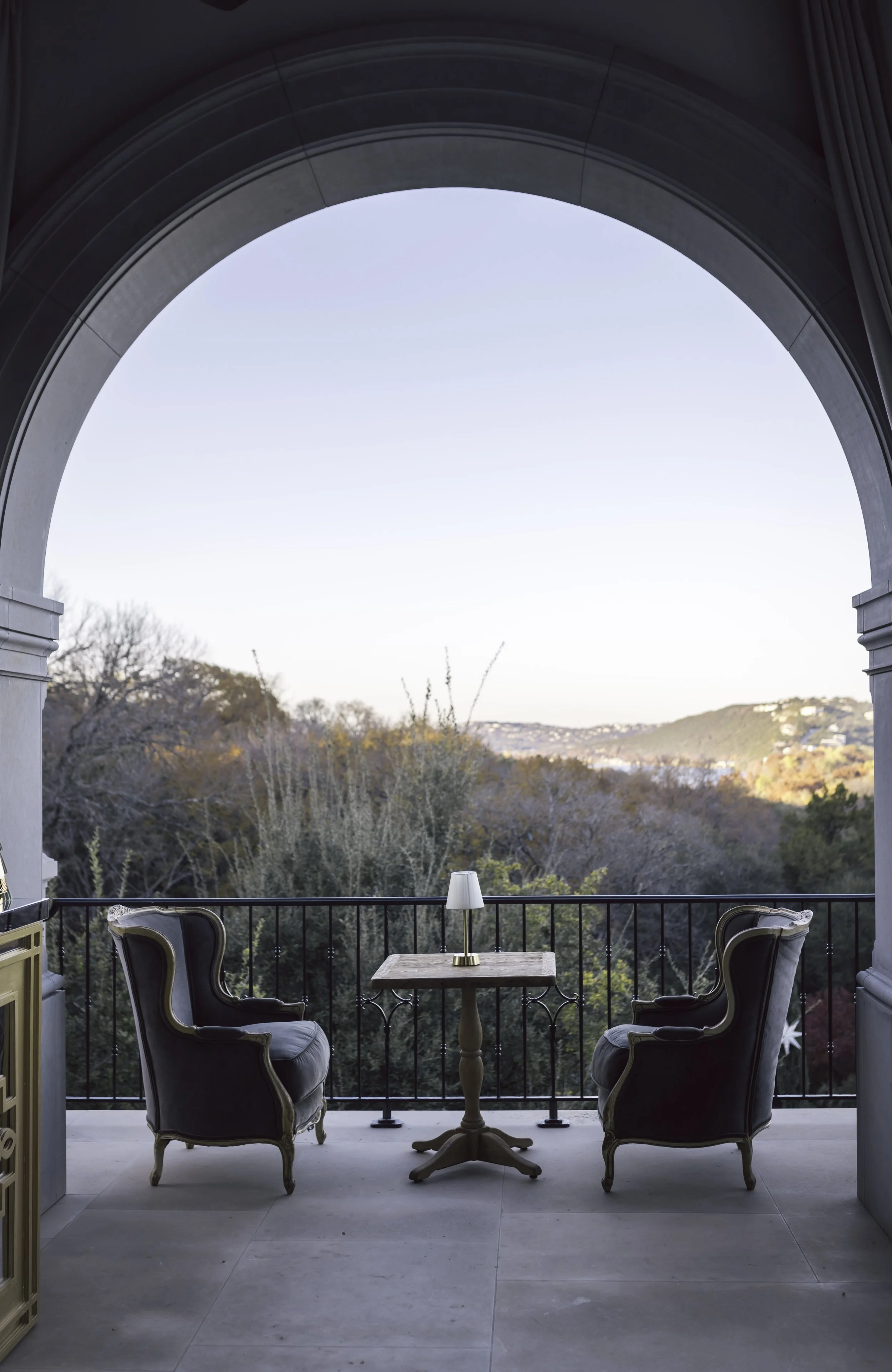 outdoor-views-festive-party