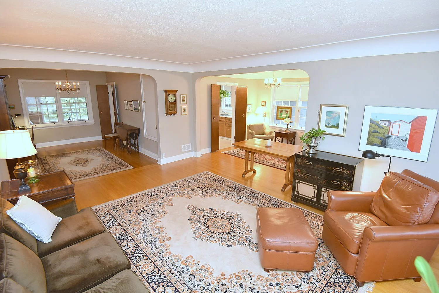 4Living Room Overview.JPG