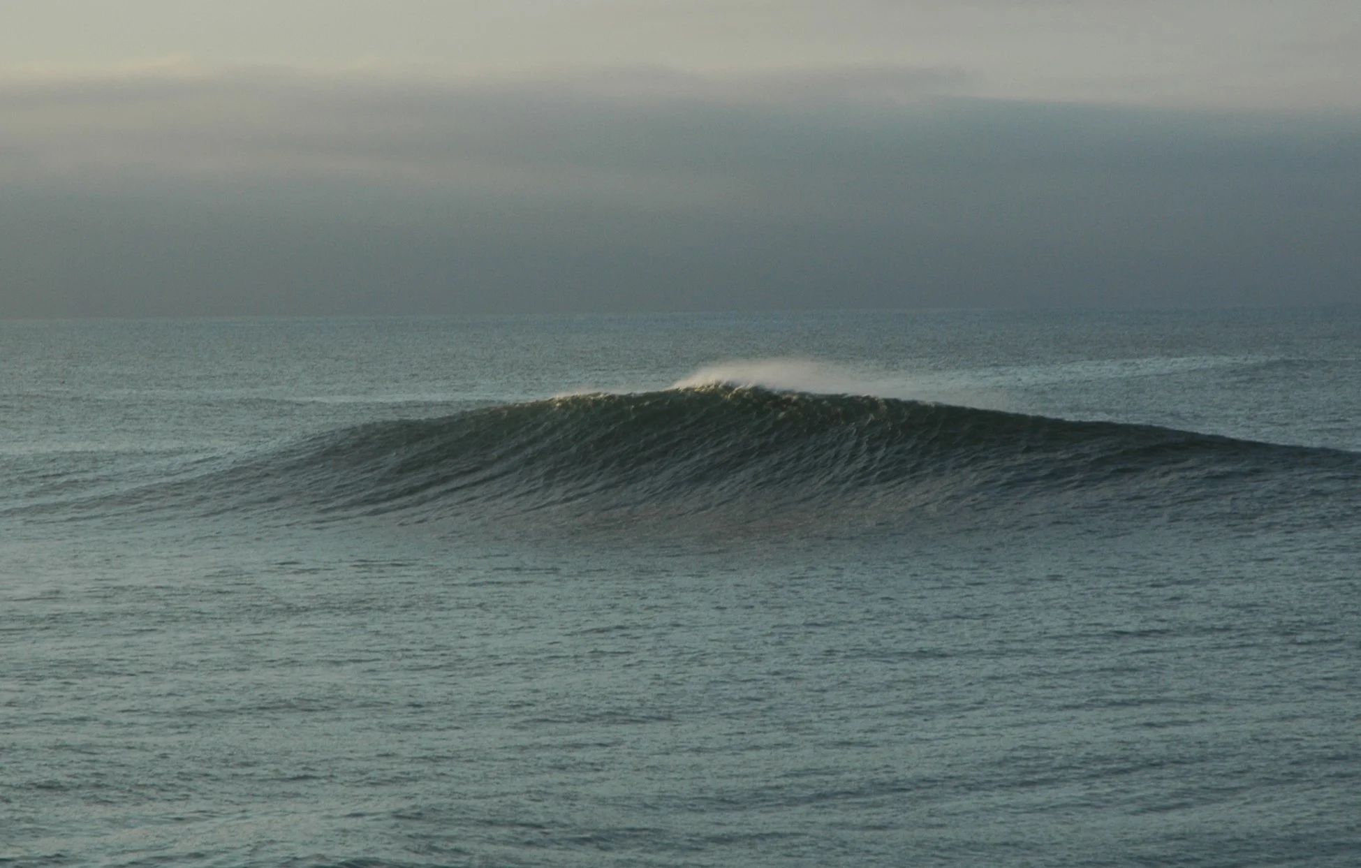 Perfect second peak, Steamer Lane.