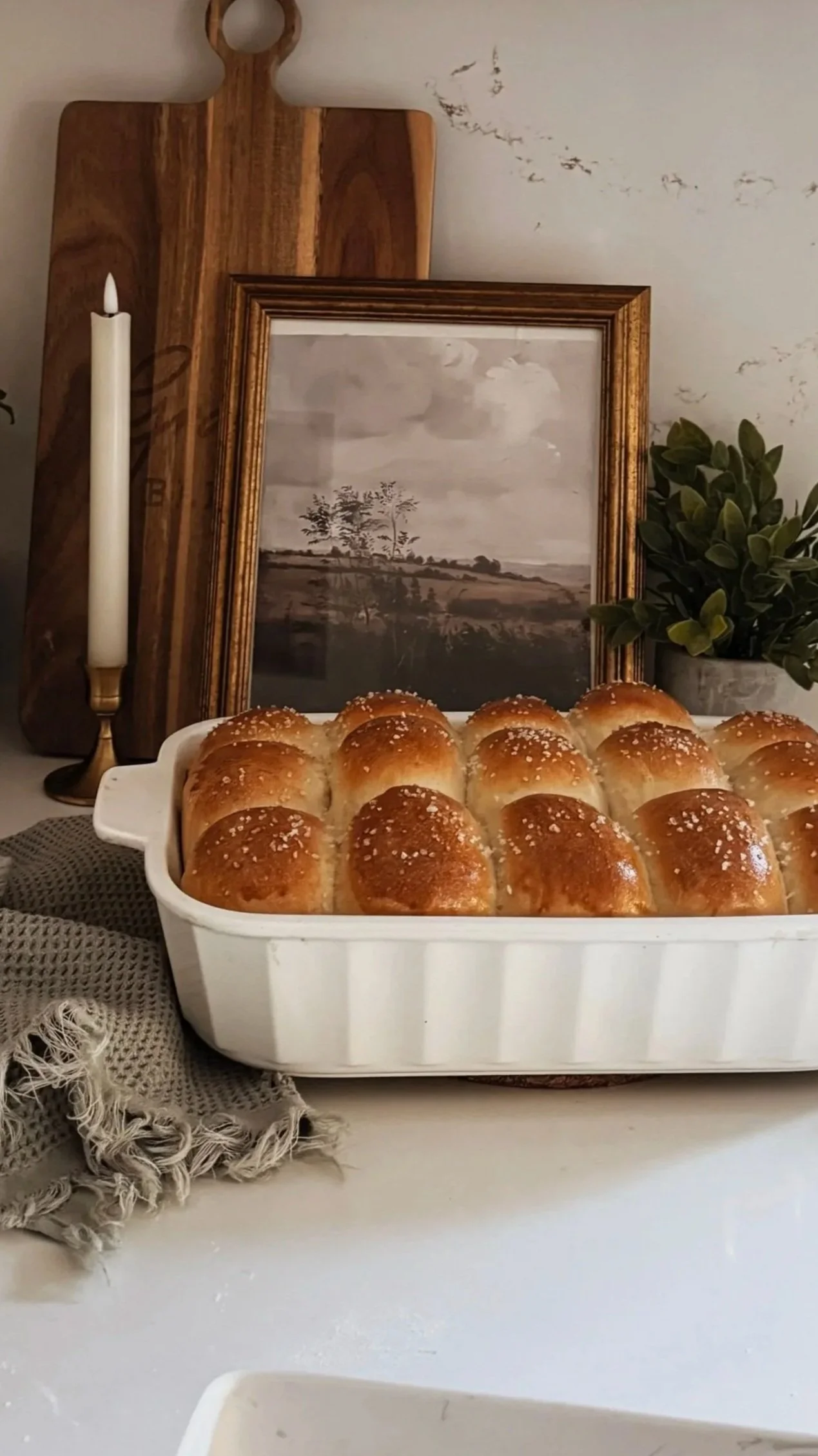 Easy Homemade Dinner Buns 