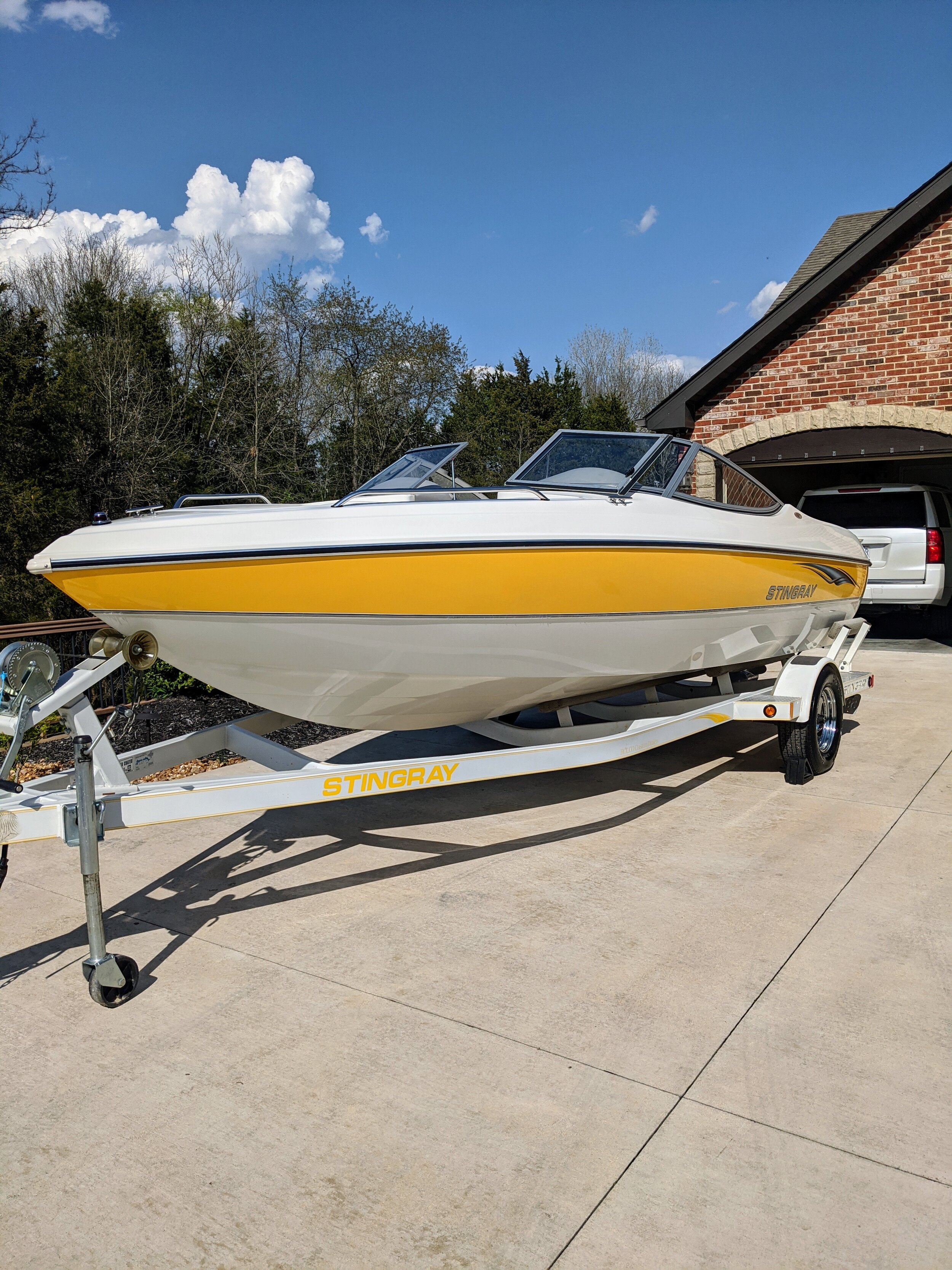 Stingray 190 LS  'Bowrider'