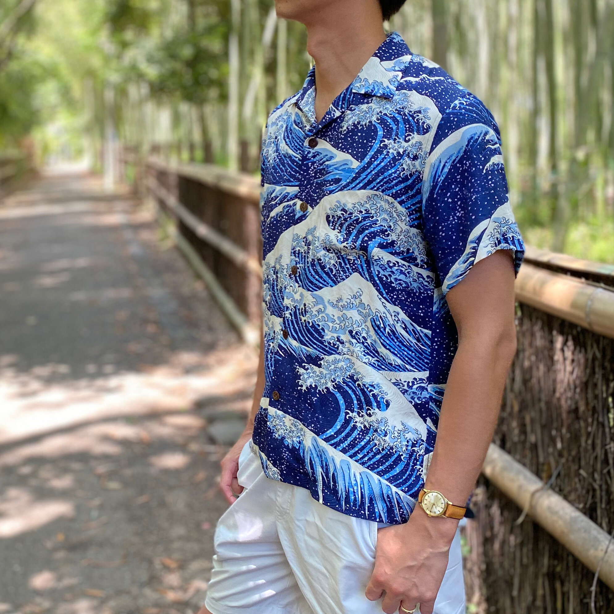 Hawaiian shirt-