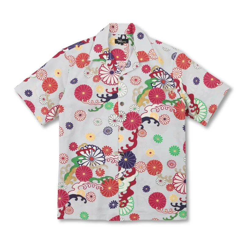&rdquo;Chrysanthemums and Waves&quot; Dry Kimono Aloha Shirt
&lt; 2005 Summer Collection &gt;

This simple pattern features chrysanthemums and waves. Chrysanthemums are often combined with water to create the &quot;Kikusui Moyo&quot; (Chrysanthemum W