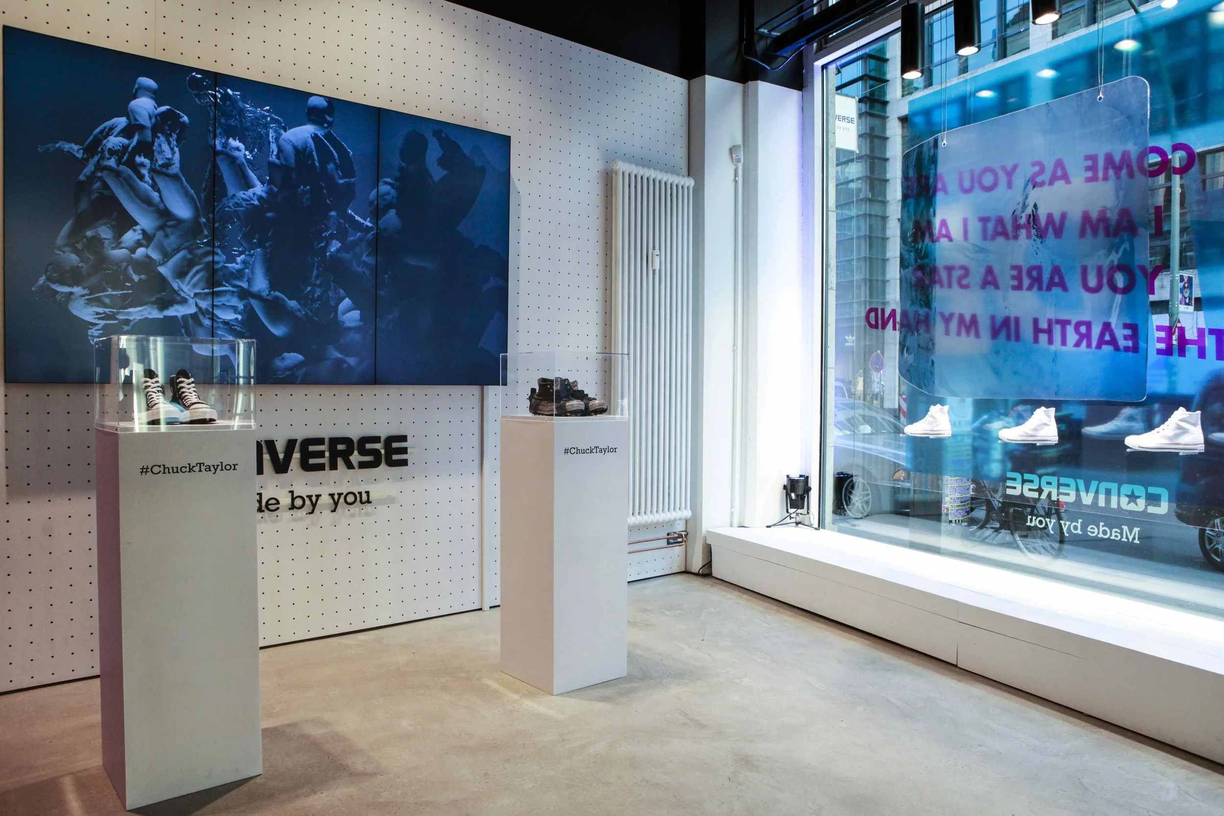 Converse Black Cracker_low.jpg