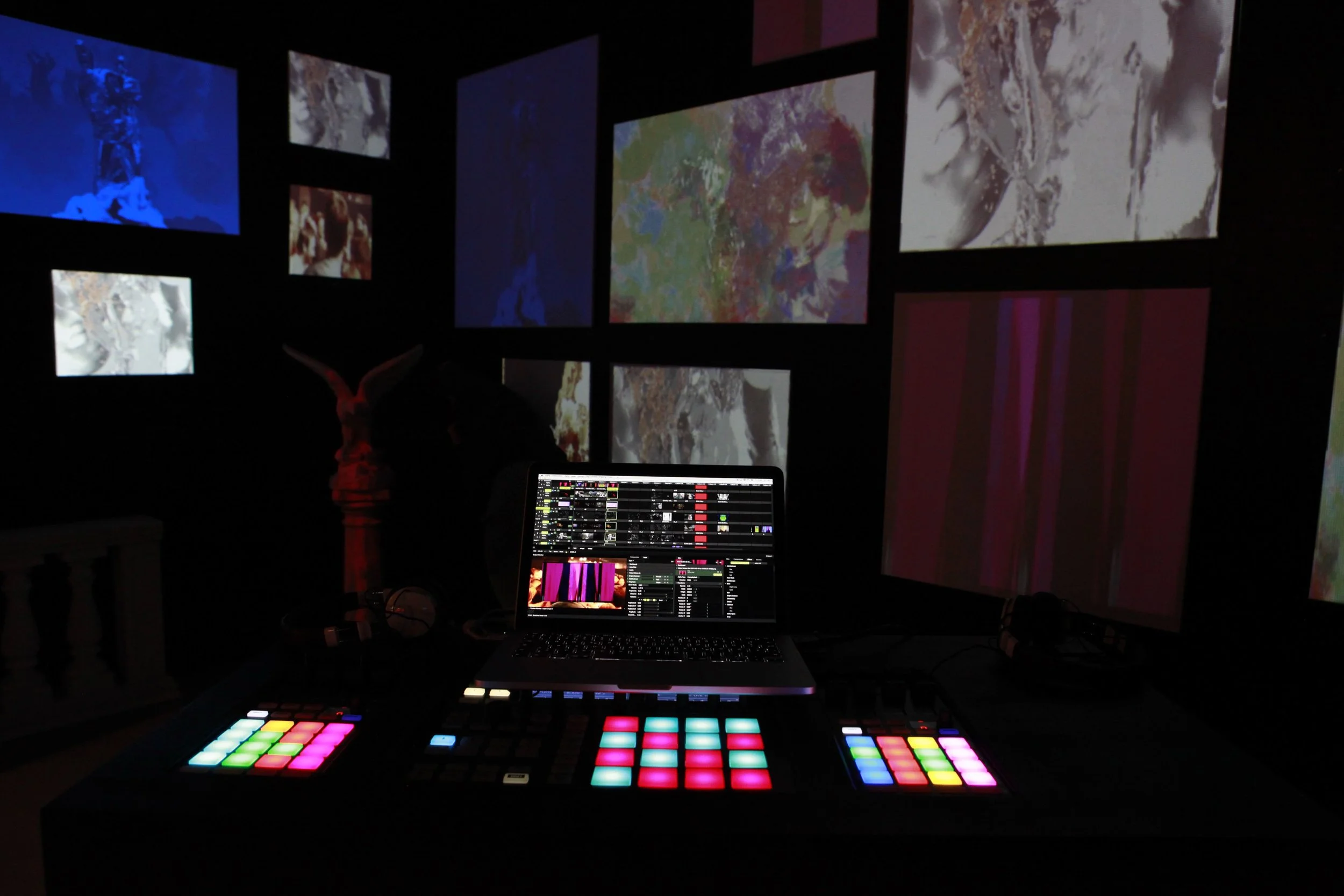 Converse Black Cracker_lower.jpg