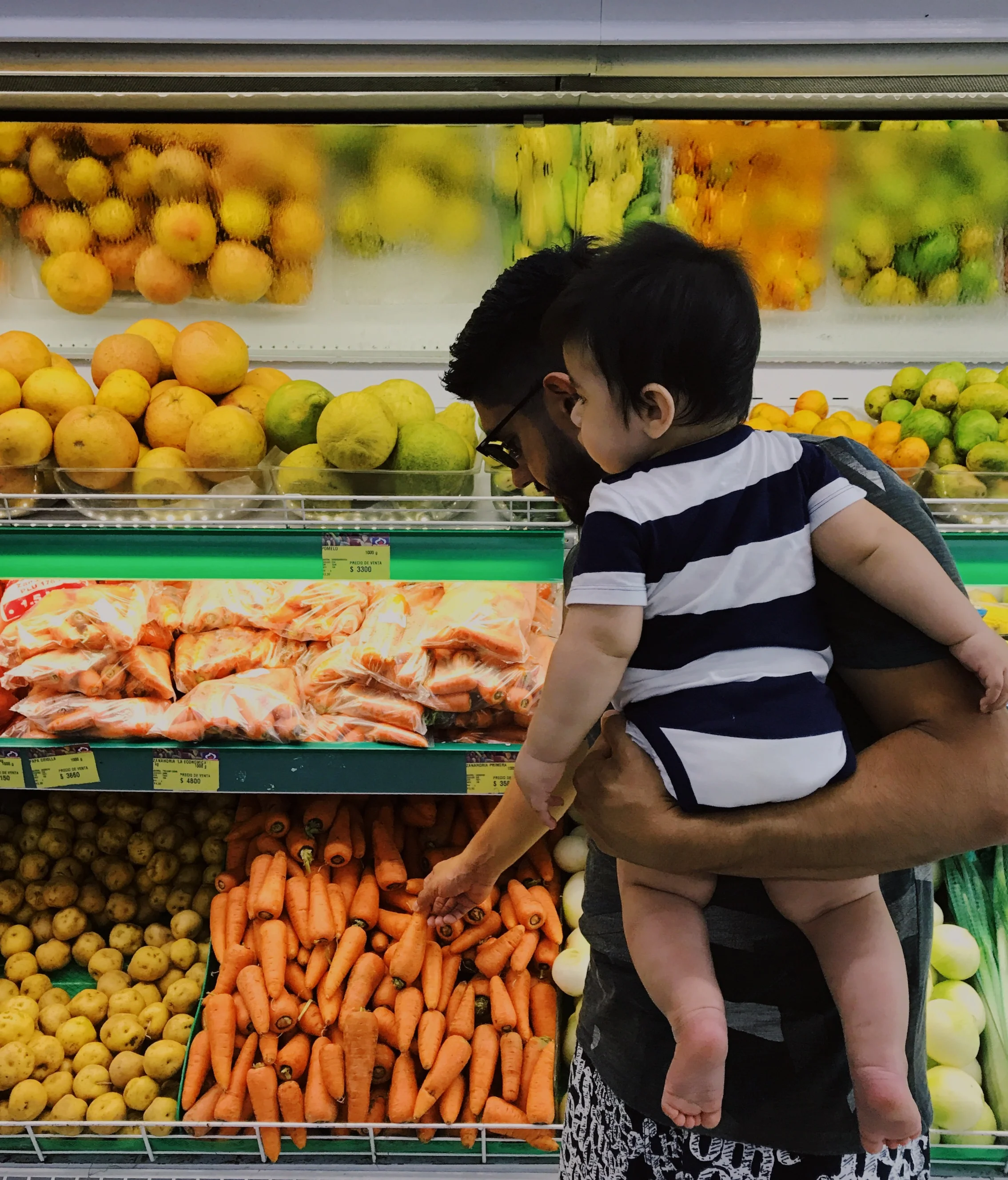  On our way to Baru, we made a quick stop at a grocery store to buy food and drinks for the weekend. We spent a total of about $30 American dollars (after conversion) on groceries for three days. This included things like chicken, eggs, coffee, milk,