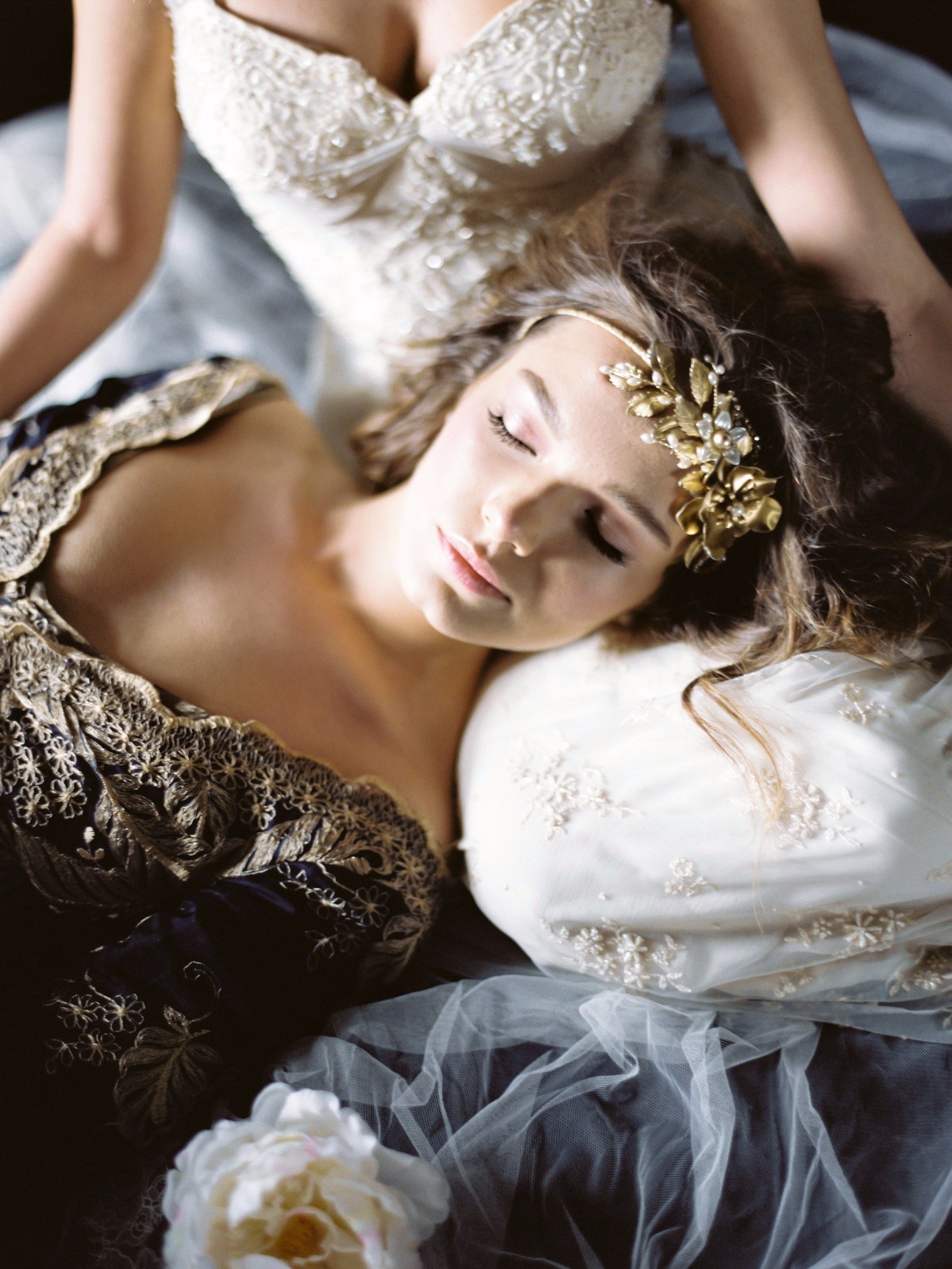 организатор-свадеб-заграницей-вена-австрия-high-emotion-weddings-вдохновение-спящая-красавица-замок-бран-трансилжания-румыния-елена-павлова-фото (36).jpg
