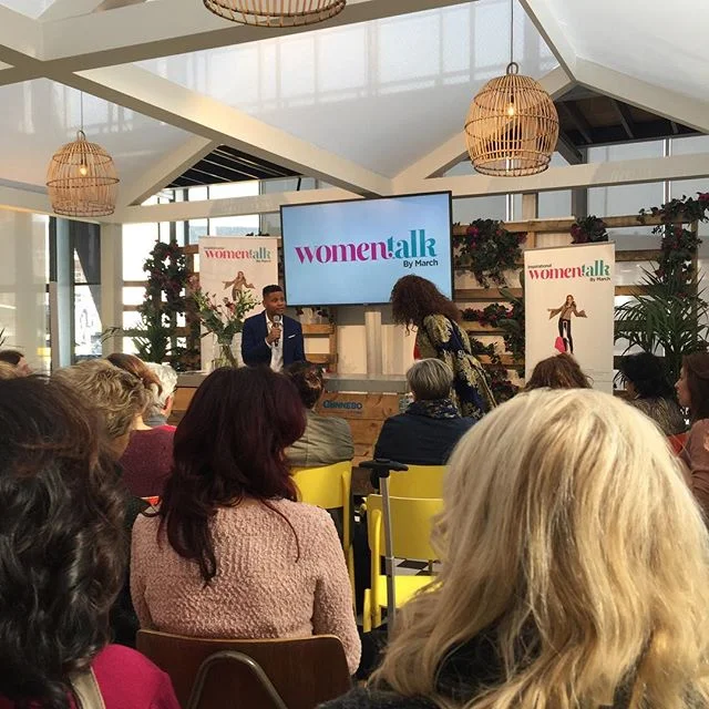 De kop is er af! De eerste show van Womentalk is nu bezig. Ben jij op de #Huishoudbeurs vandaag? Kom dan gezellig langs bij Villa Happy om 15:30!
