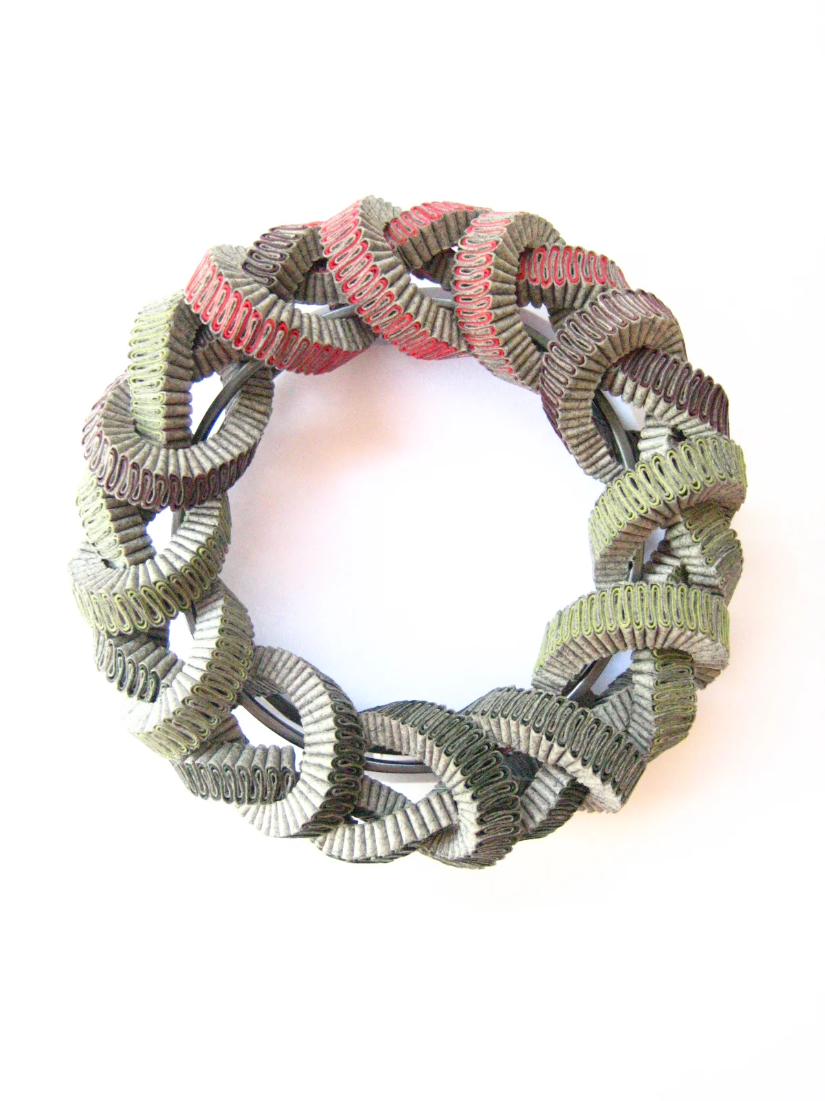 2007_meta.brooch.jpg