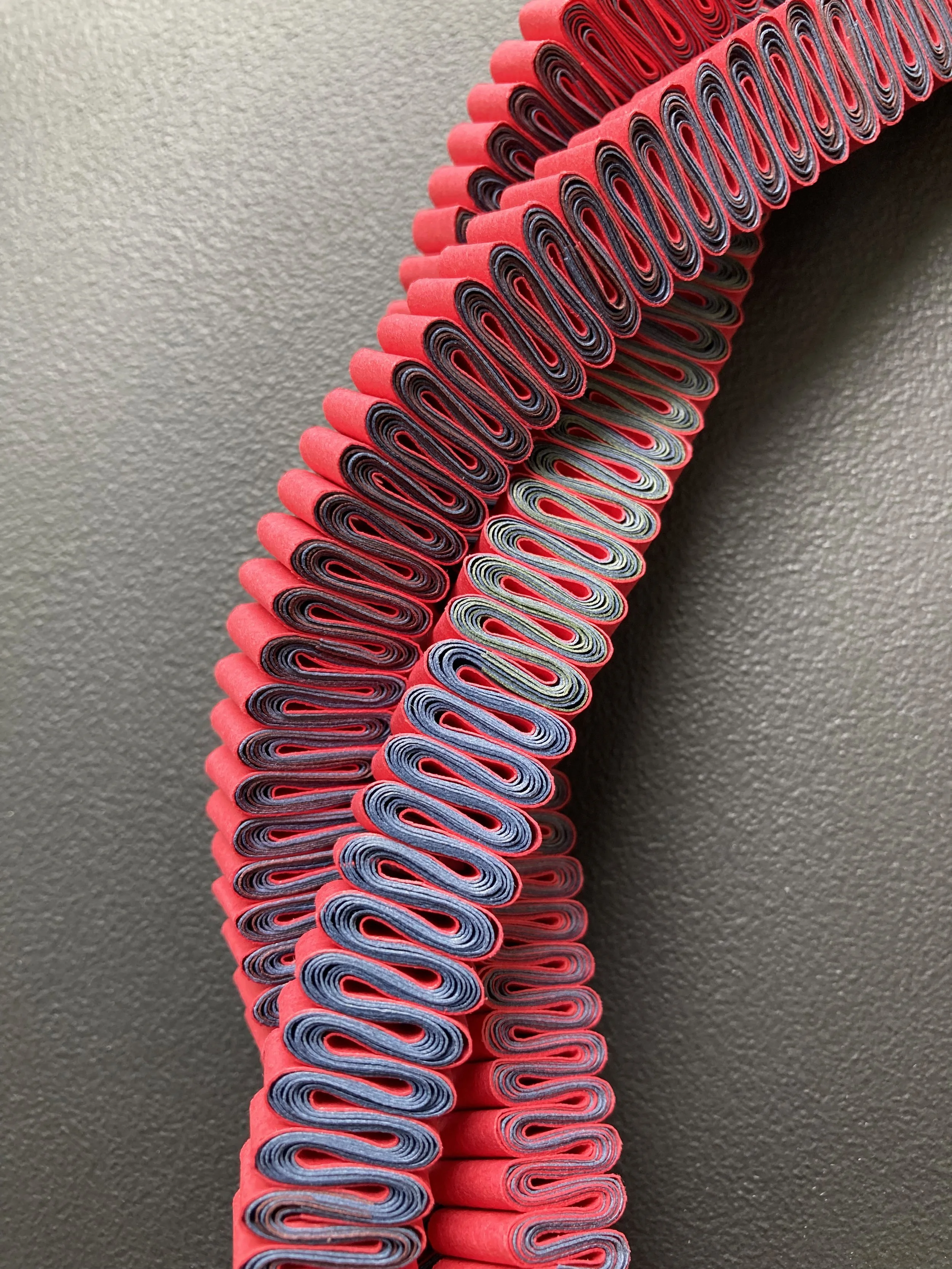 zoe_veness_wreath_II_2024_detail_2_2.jpg