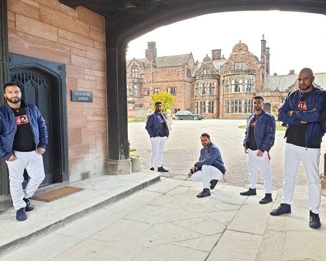 Chilling before the performance! 🙌👍
.
#back2back #back2backdancers #blessed #streetdance #wedding #weddingseason #hiphopdance #bhangra #energy #hardwork #dedication #power