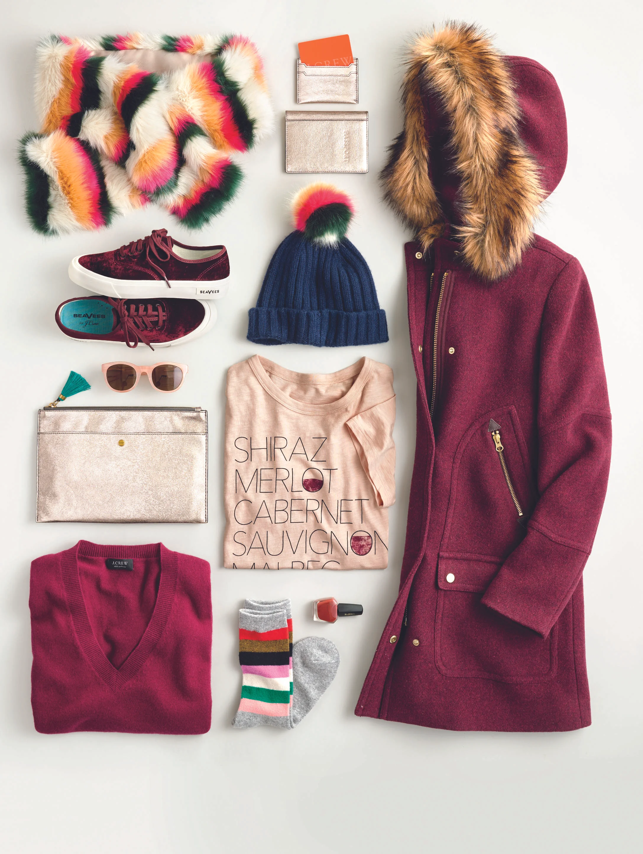 018_019_C_Dec2GiftGuide_HOL17_3.jpg
