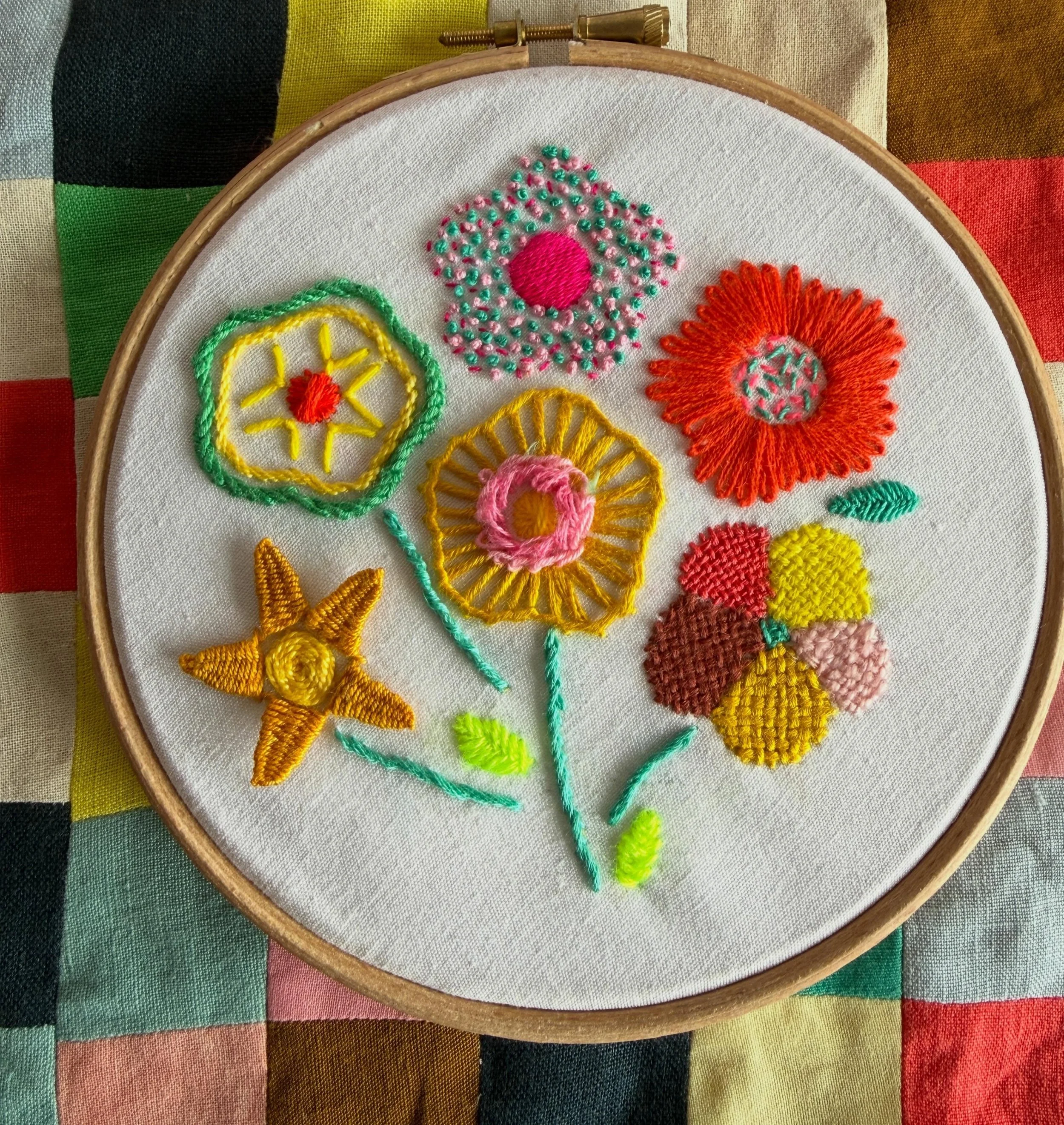 🌷🌹🪻🪷🌺🌸🌼 #stitch #embroidery #studystitch #stitchedfloral