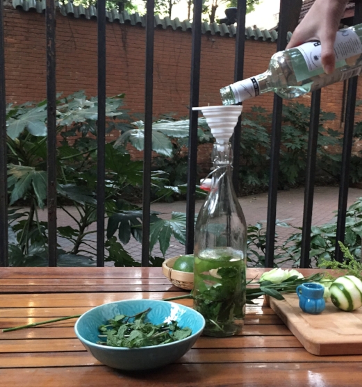 pouring-rum.jpg