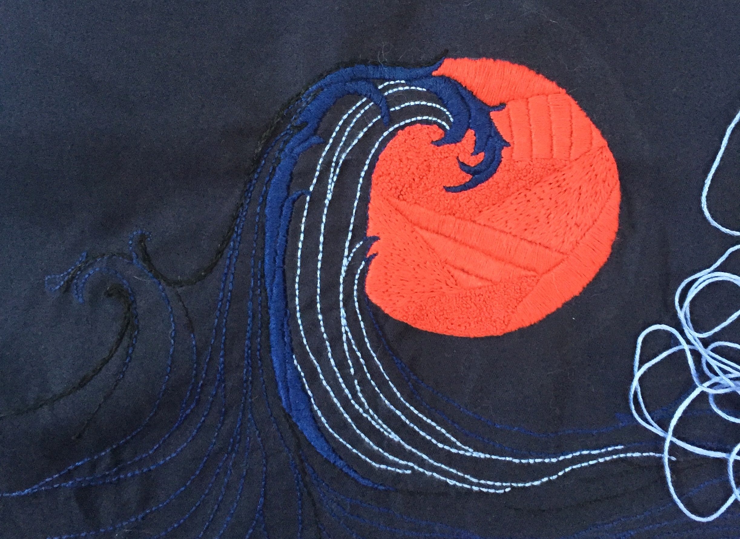 thegreatwave_embroidery.jpg