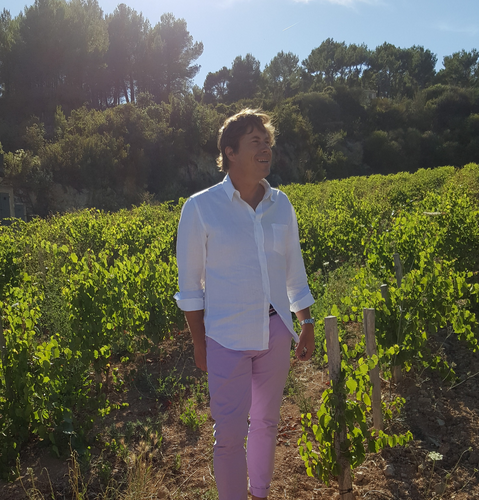 Eric de Saint Victor, master of Rosé, in his Bandol Vineyards