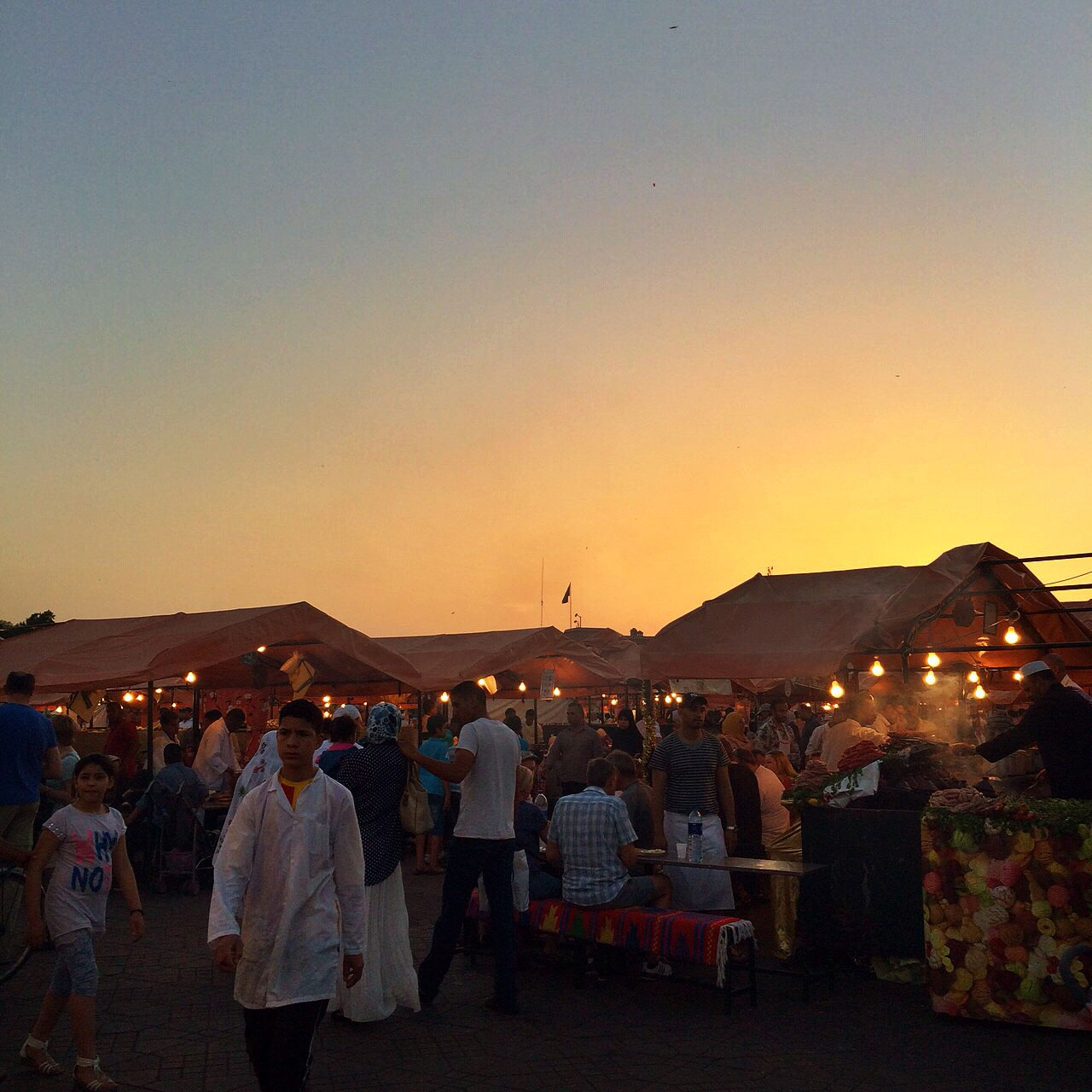 Jemaa-el-fna-marrakech.jpg