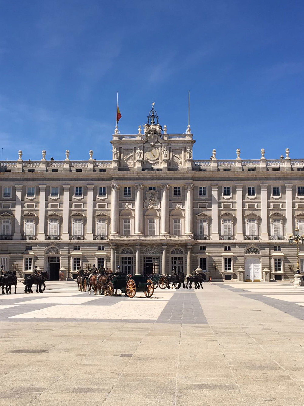 Madrid-royal-palace.jpg