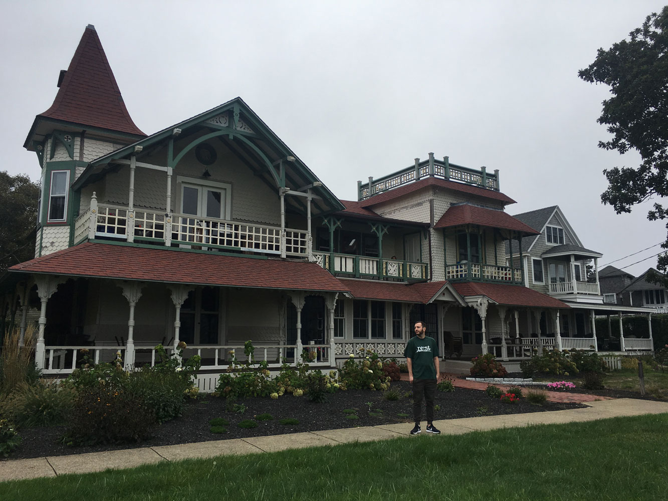 Oak-bluffs2.jpg