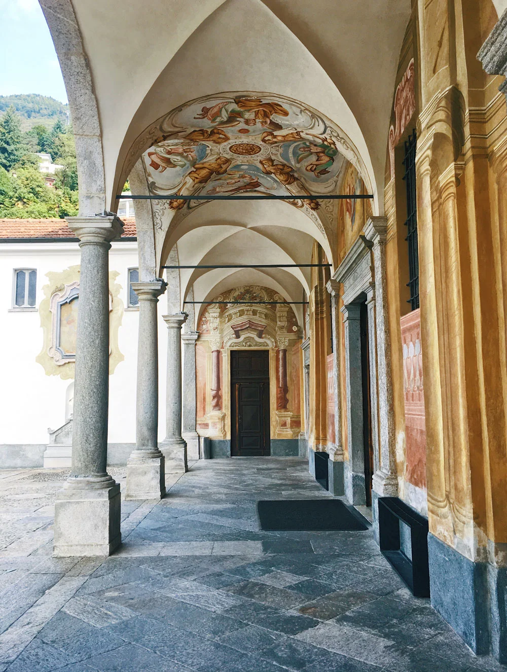 madonna9.jpg