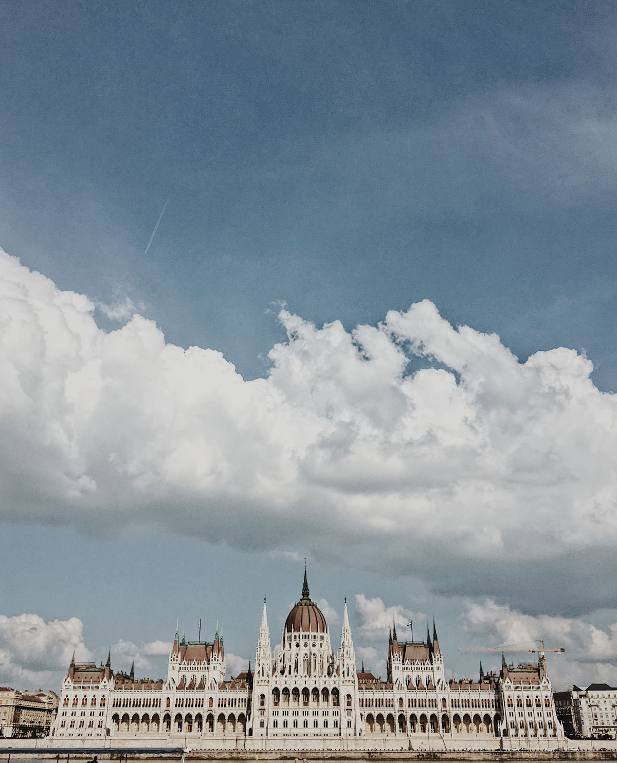 budapest_parliament2.jpg