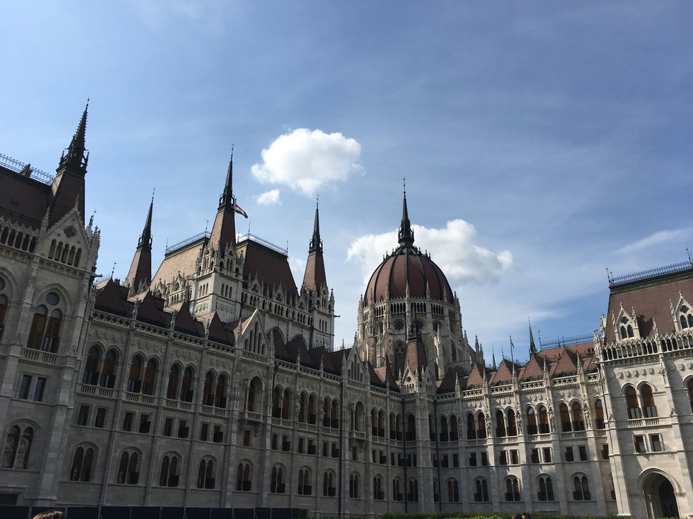 budapest_parliament4.jpg