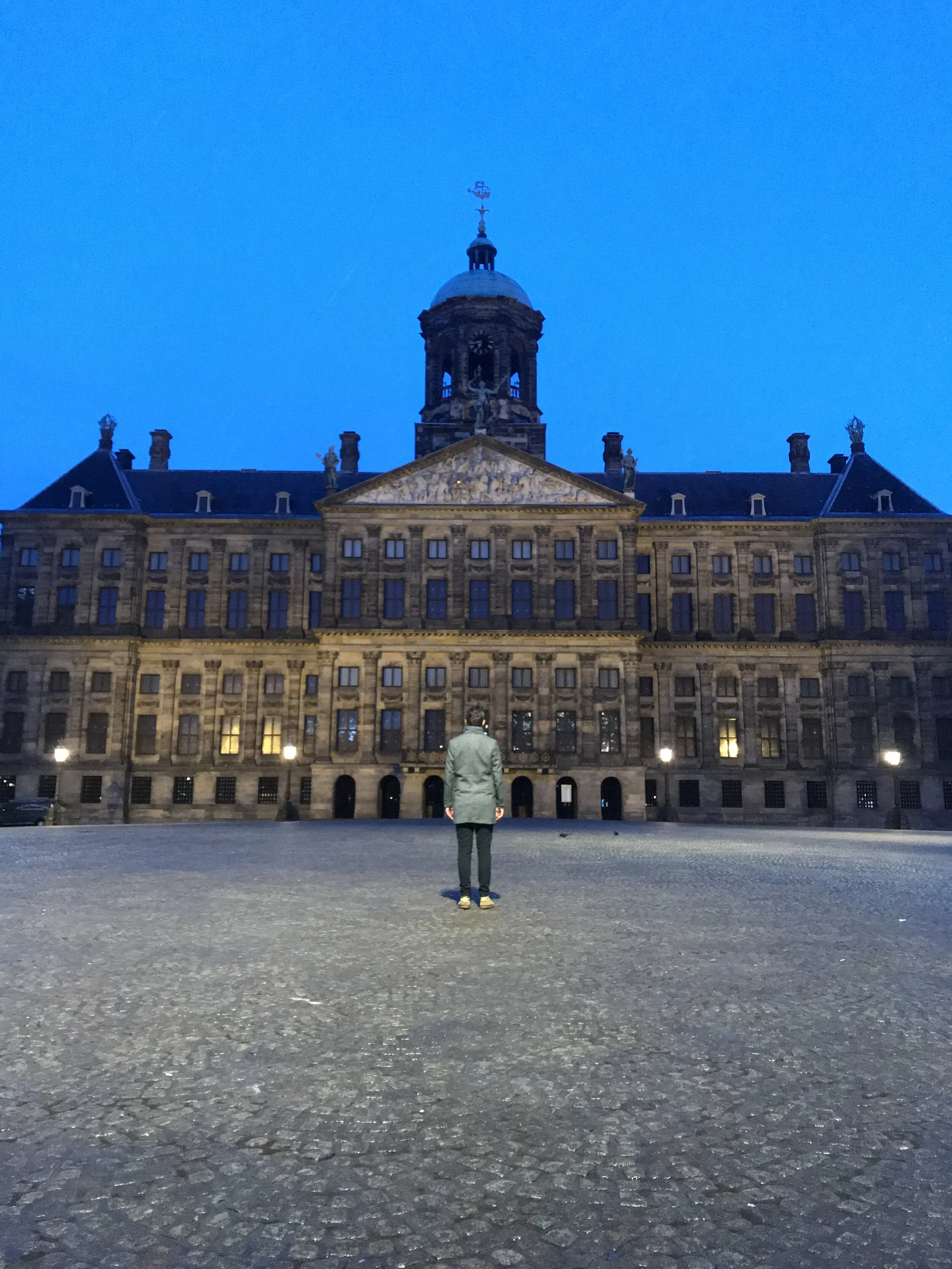 Even the pigeons were still sleeping...