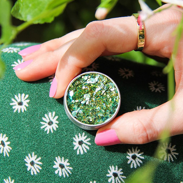eco-stardust-glitter-sustainable-environmentally-friendly_lr.jpg