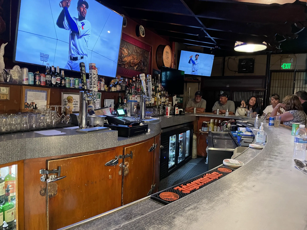 Bar photo 3