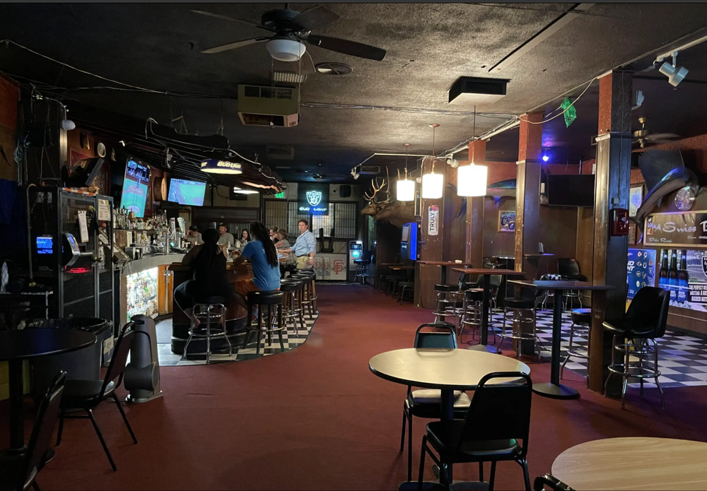 Bar photo 2