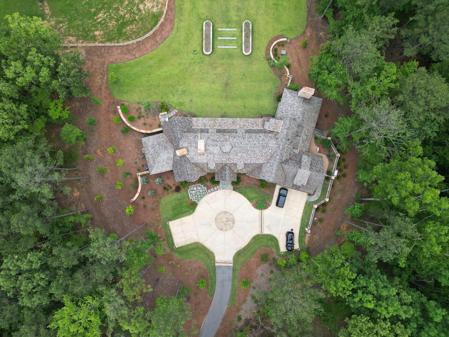 Photoshoot week at a favorite project for such an incredible family 
.
.
.
#architect #architecture #architecturephotography #landscapephotography #landscape #farm #horsefarm #farmlife #aerialphotography #carlislemoorearchitects