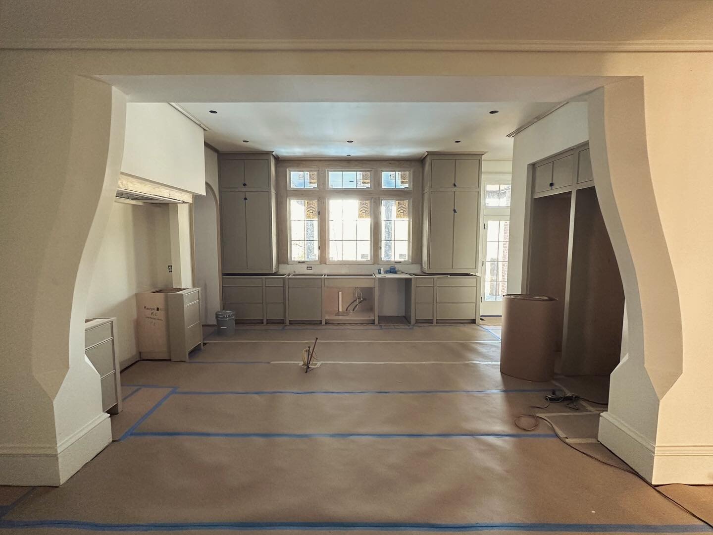Checking in on our Overhill Rd #renovation project&hellip;

Kitchens are one of our favorite spaces to design, and this one has arrived at the really fun part. All the final pieces are coming together and should look like the real thing in just a cou