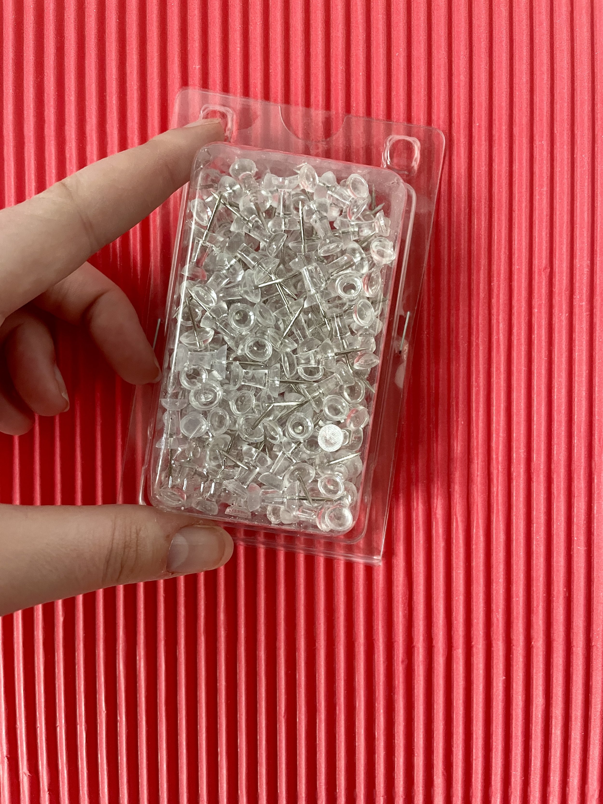 Clear Thumbtacks