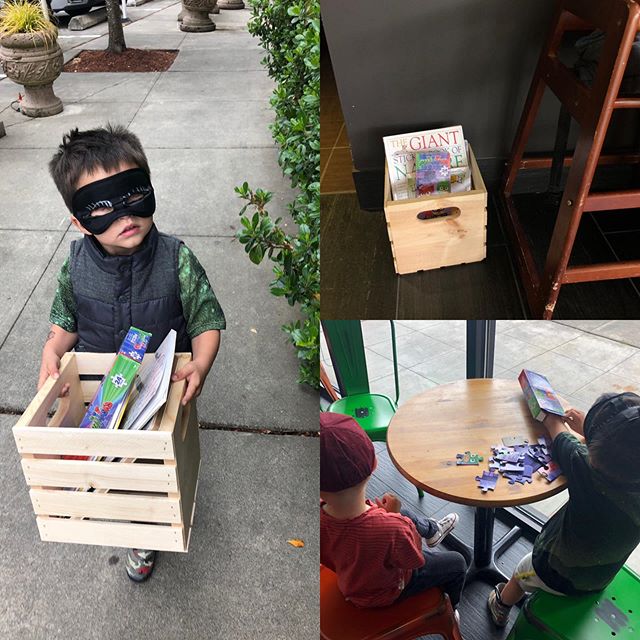 We now have a small kids crate at the juice bar! A few puzzles and books donated by 4 year old Axel &amp; @mamaintheraw. 💚🤗