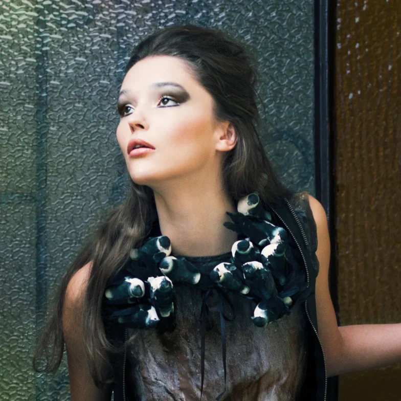 No way out Editorial