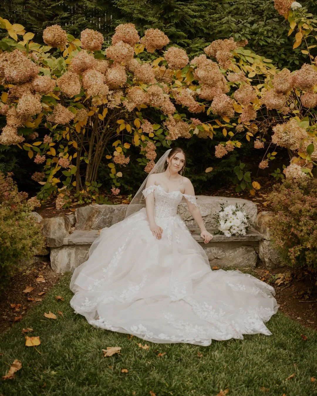 For the bride who&rsquo;s always dreamed of a fairytale moment, this is it! ✨🏰

A gown made for twirling and that once-upon-a-time feeling the second you step into it. Every detail feels straight out of a storybook!

Ready to find your dream dress? 