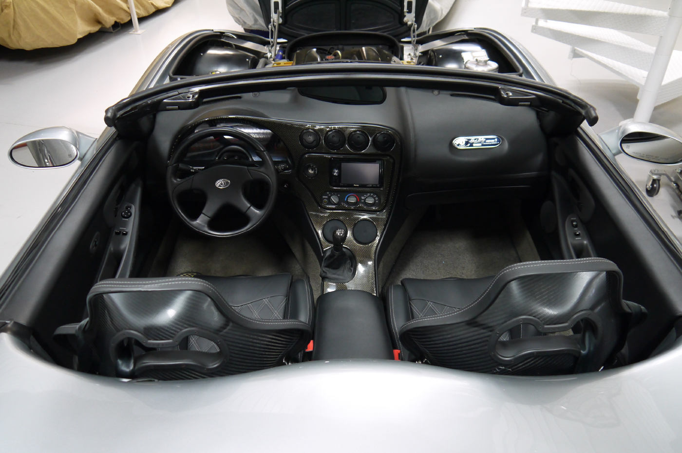 5108 interior.jpg