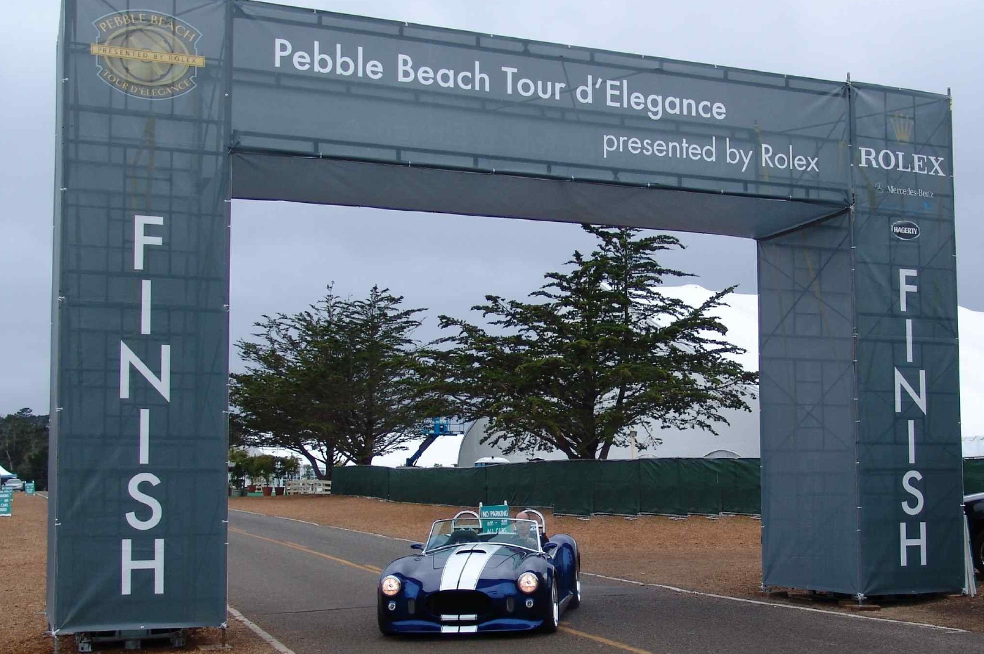 FiiBlue - pebble.jpg