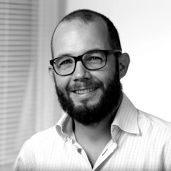 _42P5047_Esben_bw.jpg