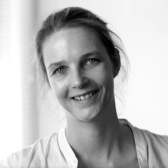_42P5104_bw_eva_madi_riising.jpg