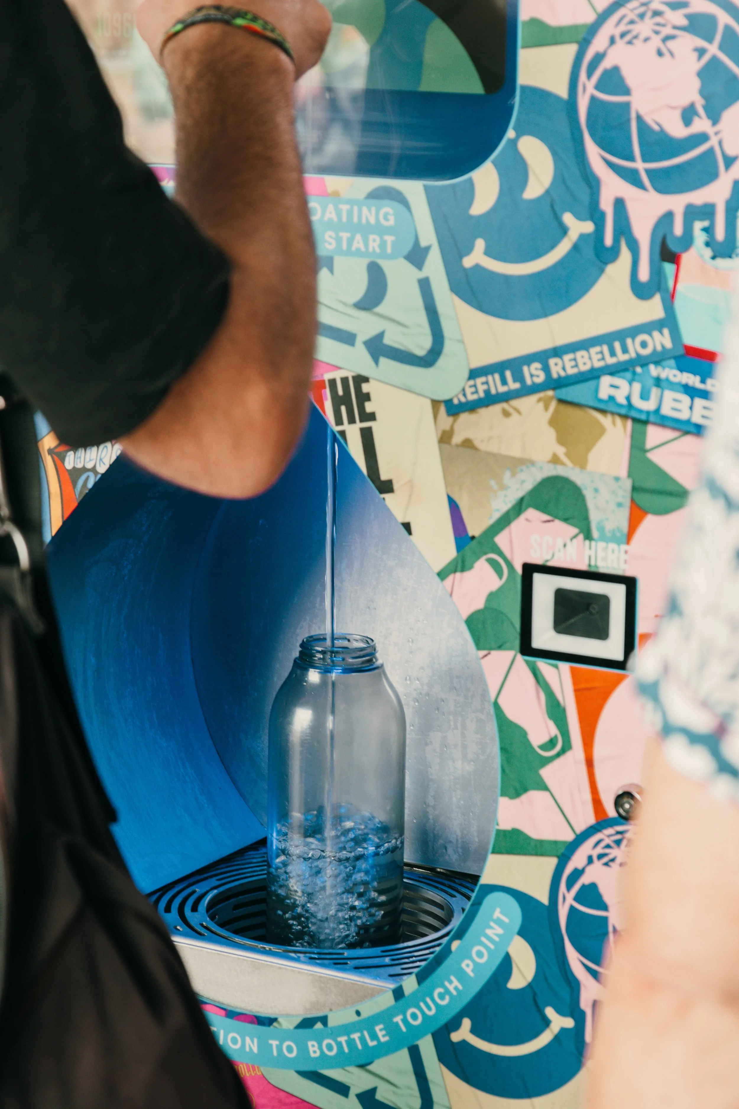 GlastonburyXChillys_2025_0-18.jpg
