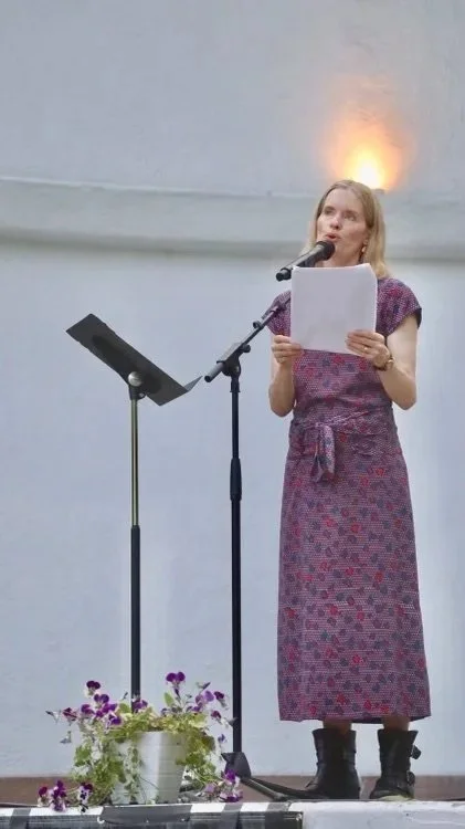 Willa Carroll @ Highland Park Bowl for Flower City Poetry Fest